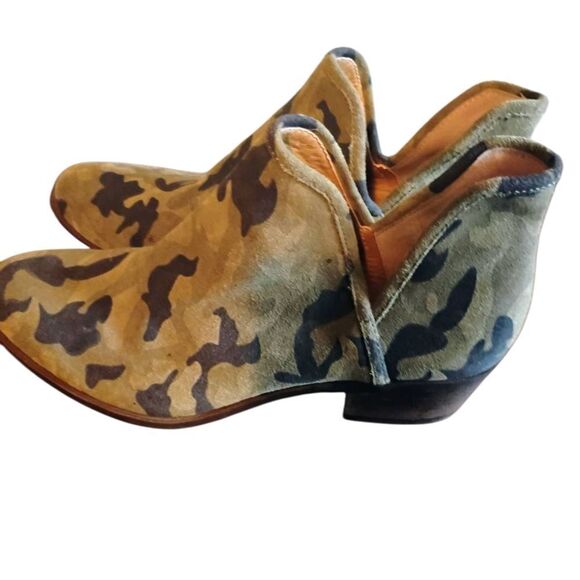 Lucky Brand Green and Brown Ankle Booties with Artistic Design - Picture 8 of 8